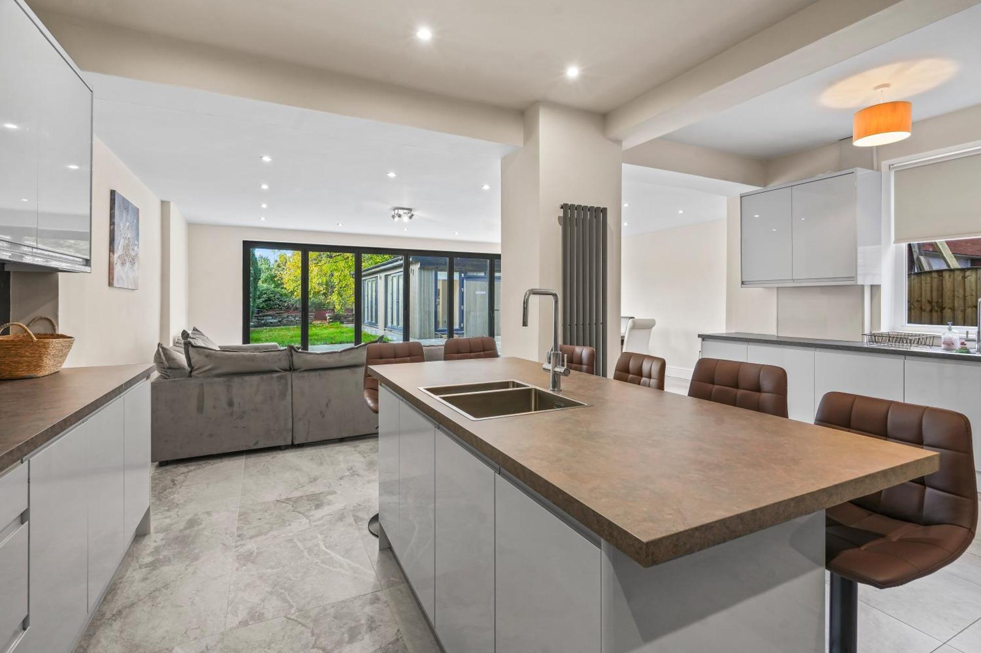 Luxurious Holiday Home בולטון מראה חיצוני תמונה